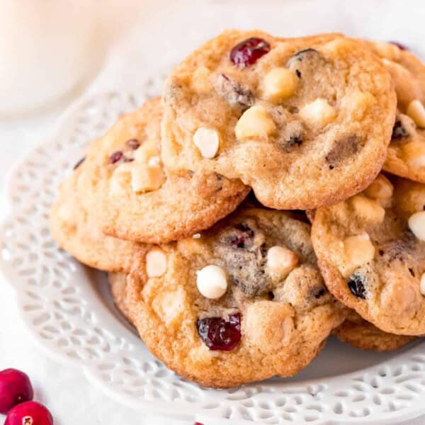 Cranberry White Chocolate Cookies feature