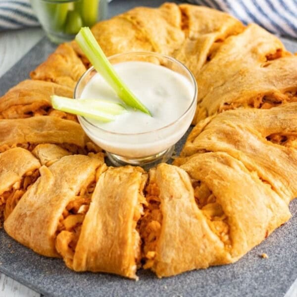 Buffalo Chicken Crescent Ring