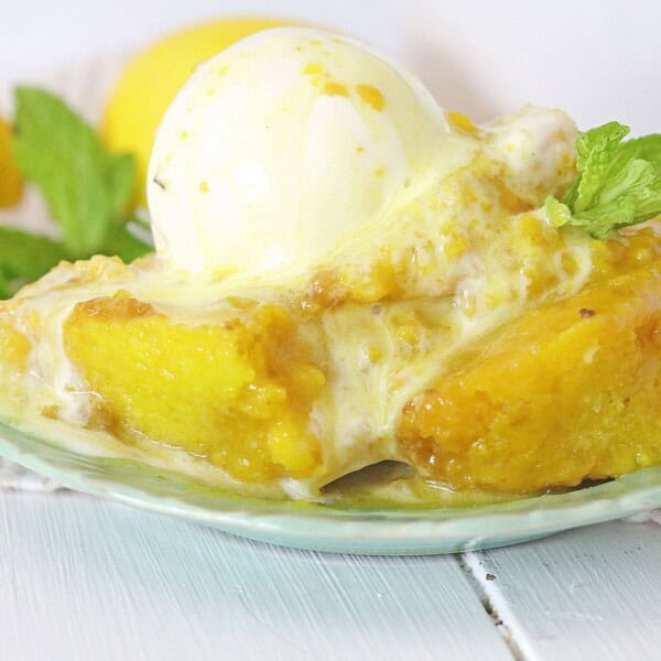 Crock Pot Lemon Cobbler
