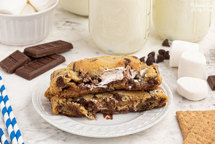 Smores Stuffed Cookies 
