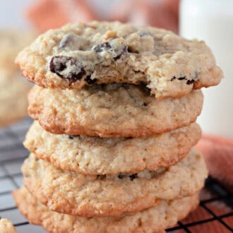Oatmeal Raisin Cookies feature
