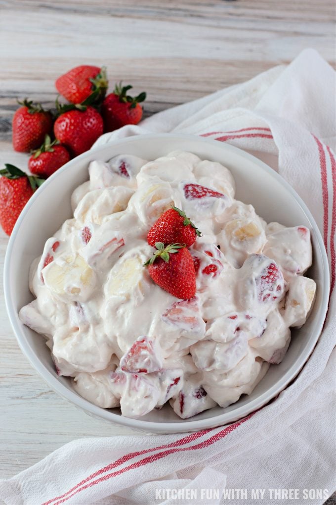 Creamy Strawberry Banana Salad in a serving dish.