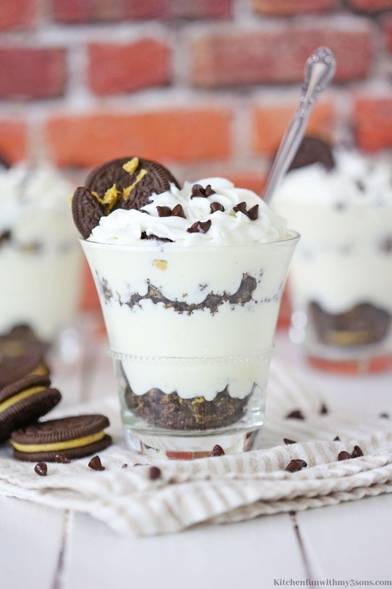 The parfait in the cup with an Oreo and chocolate chips.