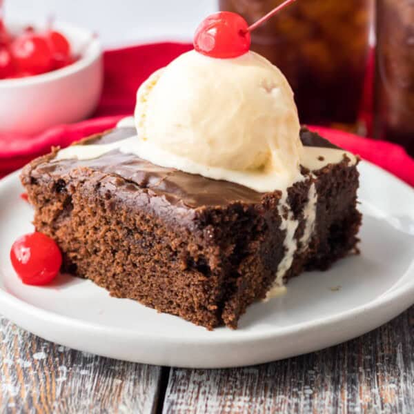 Coca Cola Cake feature