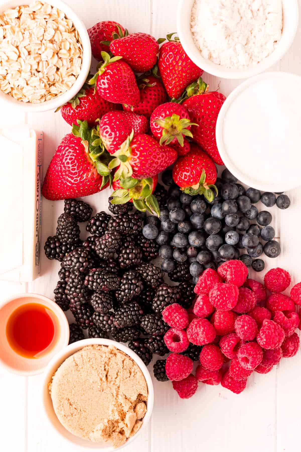 mixed berries with oats, sugar, flour and vanilla.
