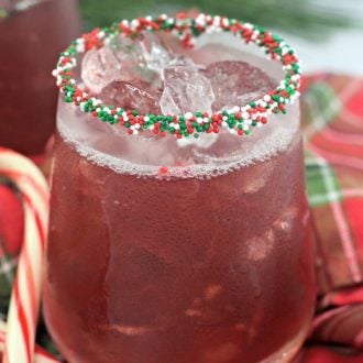 The elf cocktail with sprinkles around the rim.