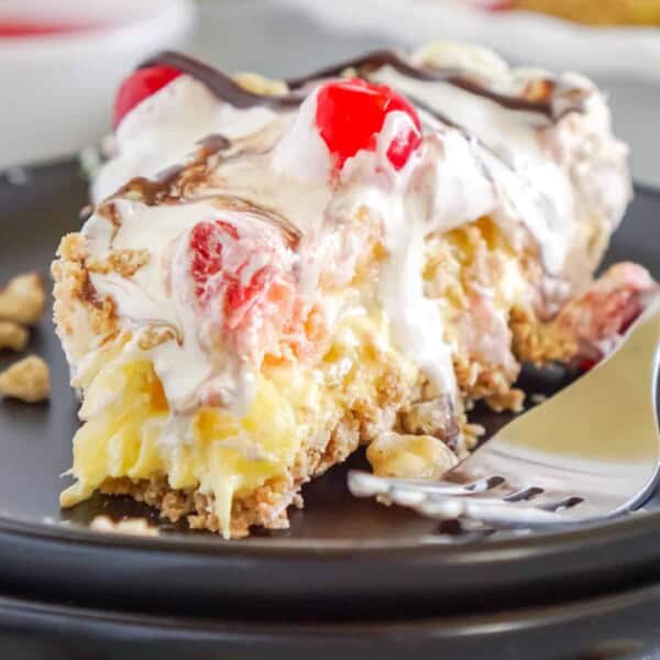 Banana Split Pie feature