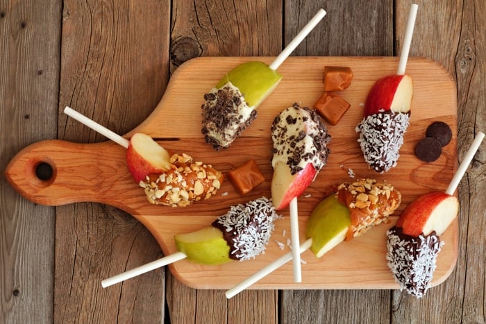 A Caramel Apple Slices Bar is such a fun fall treat to make with the family. Grab your favorite toppings and create your own!