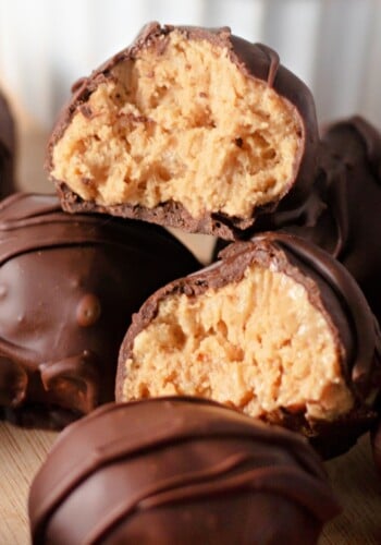 Peanut Butter Balls with Rice Krispies