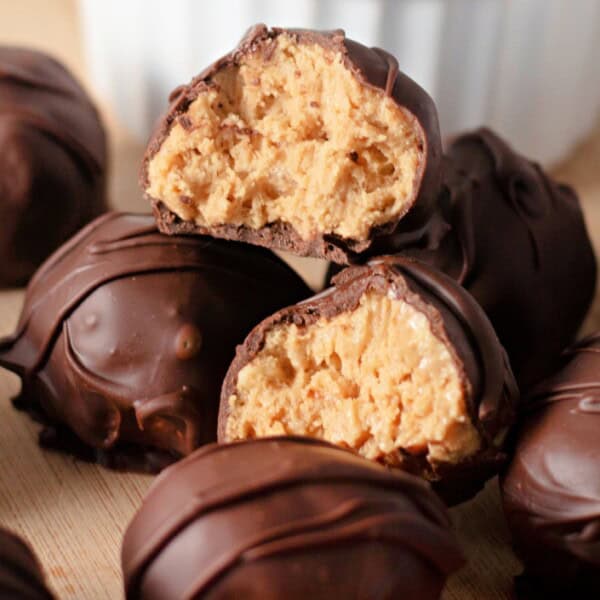 Peanut Butter Balls with Rice Krispies
