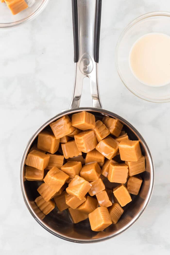 Caramels in a sauce pan