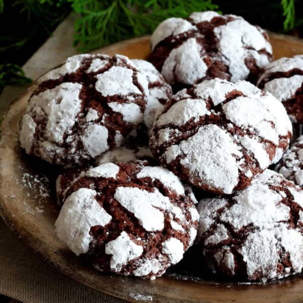 Chocolate Crinkle Cookies on a platter