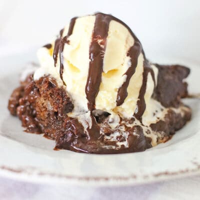Chocolate cobbler with ice cream