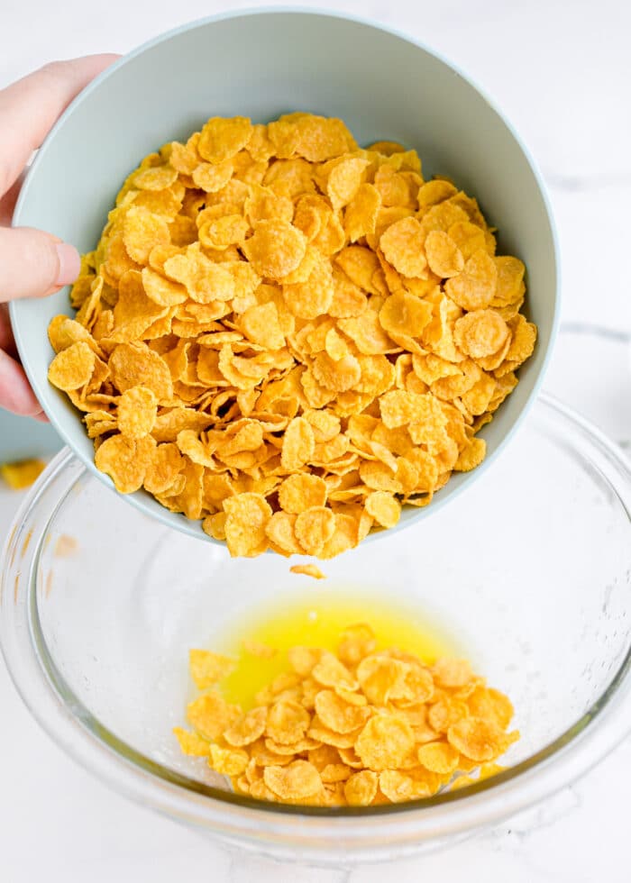 Making the cornflakes to place on top.