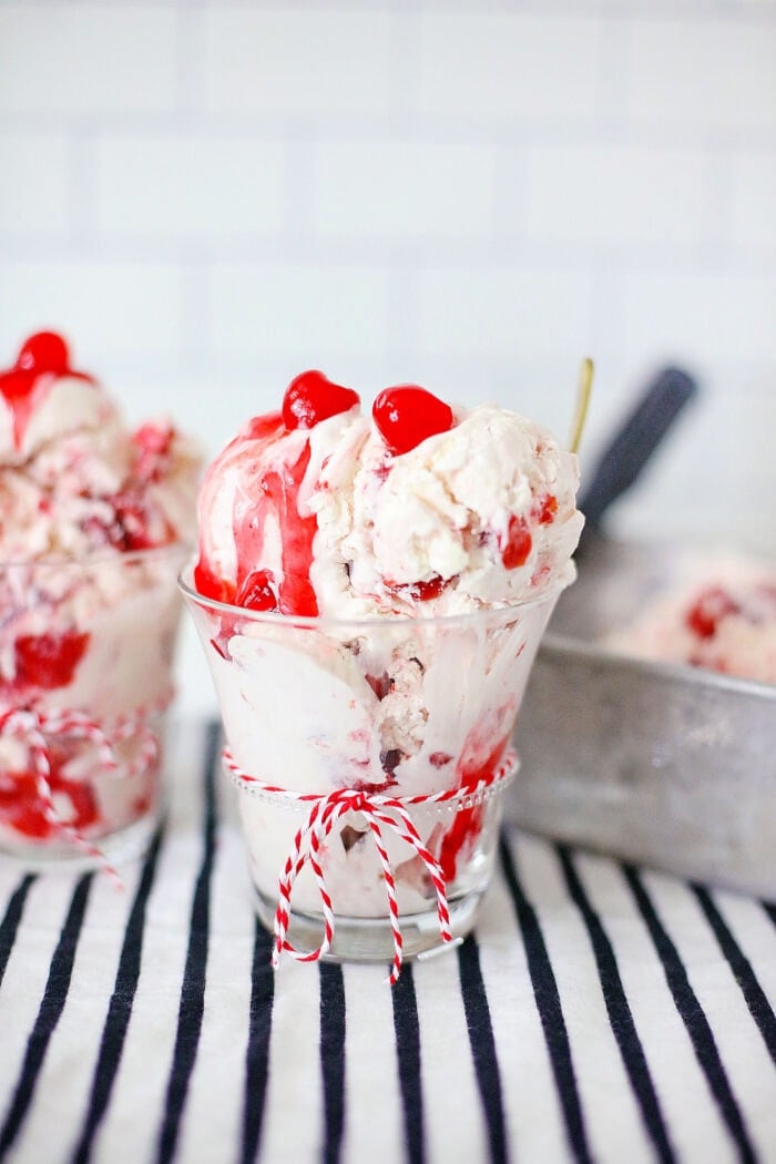 No Churn Cherry Ice Cream in a serving glass.