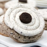 Cookies and Cream Cookies Feature