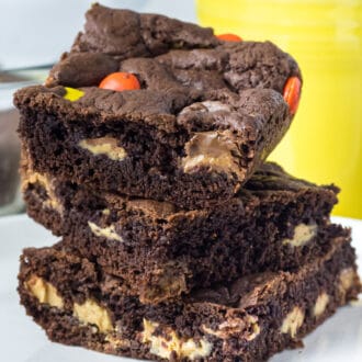 Reese's Cookie Bars Feature