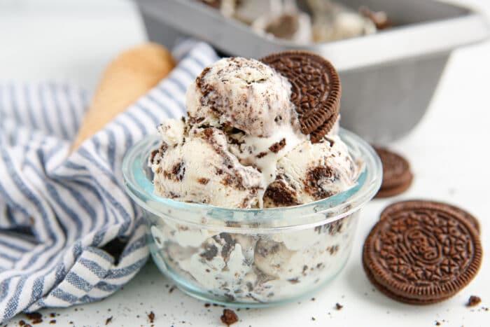 The Cookies and Cream Ice Cream on a white table.