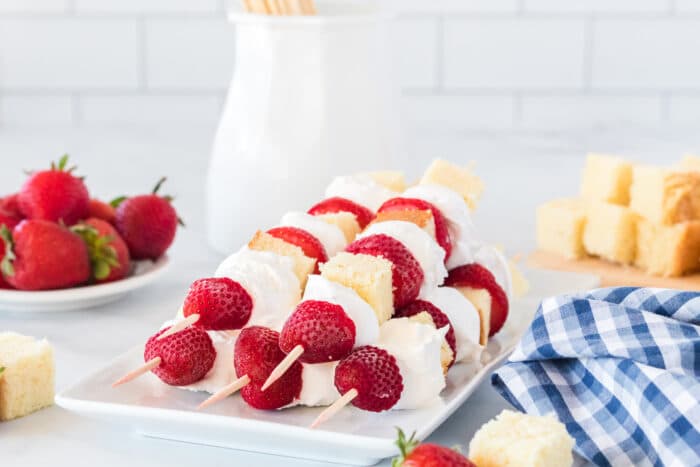 strawberry shortcake kabob with whipped cream
