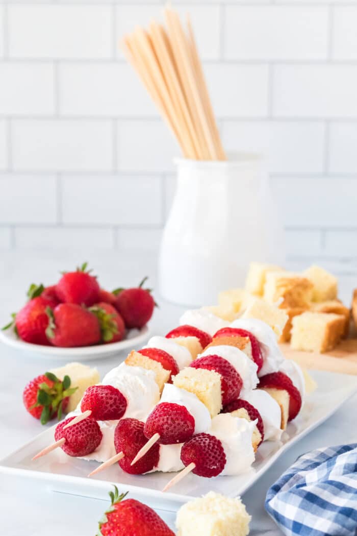 strawberry shortcake kabob with whipped cream