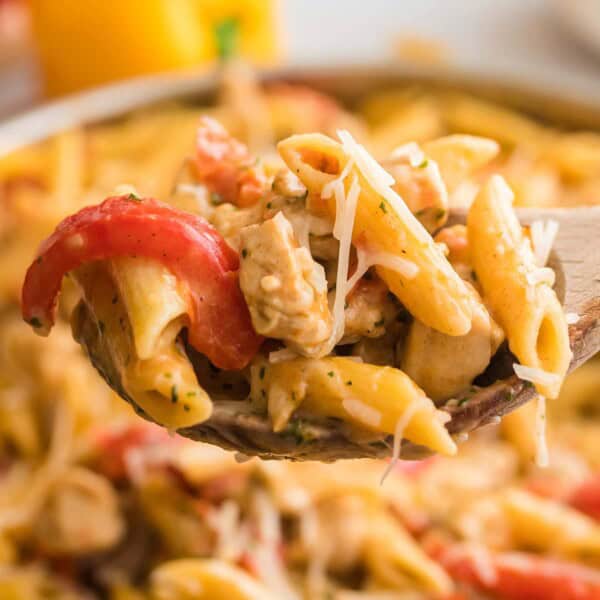 Cajun Chicken Pasta Feature