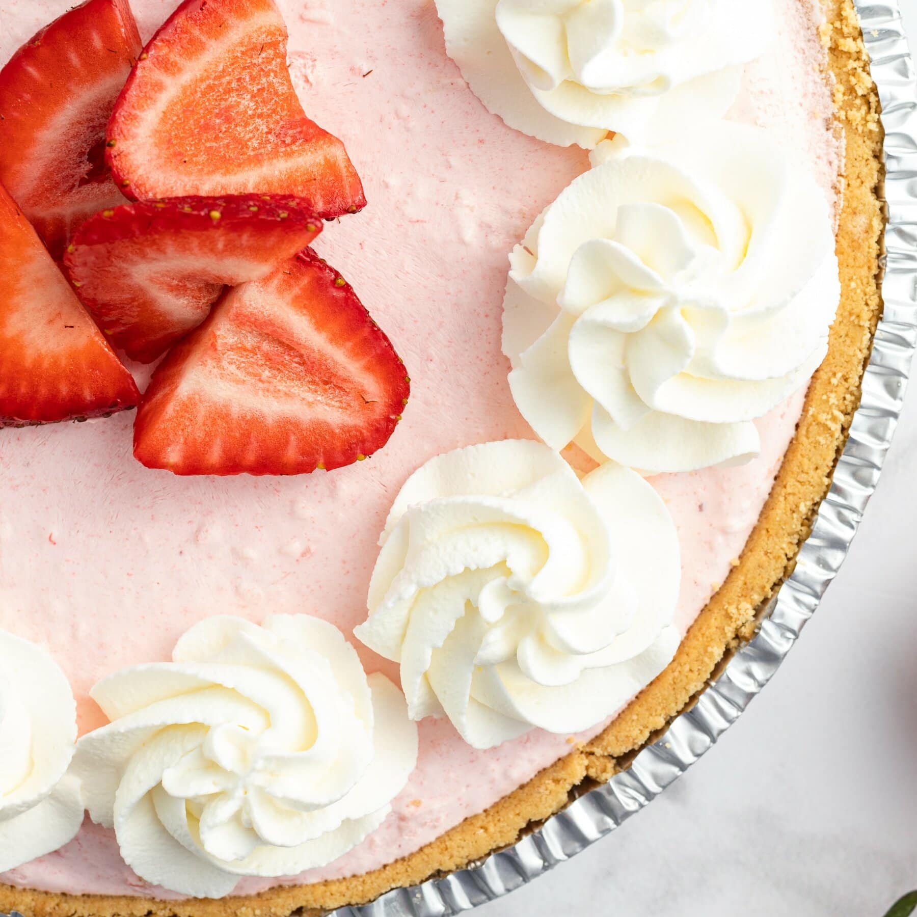 Frozen Strawberry Daiquiri Pie