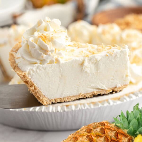 No-Bake Pina Colada Pie feature