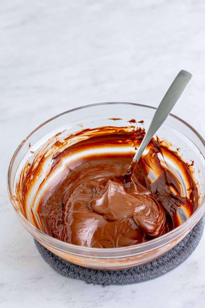 A bowl of melted chocolate