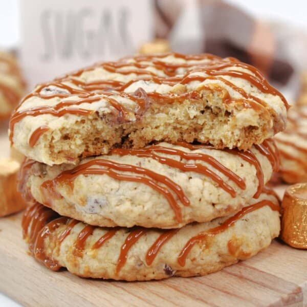 Oatmeal Rolo Cookies feature