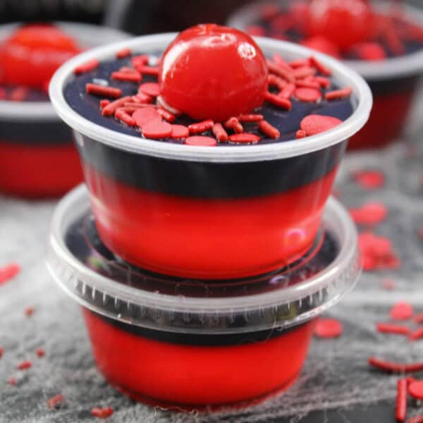 Vampire Kiss Jello Shots feature