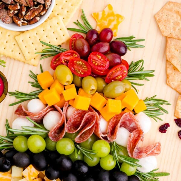 Christmas Charcuterie Board feature