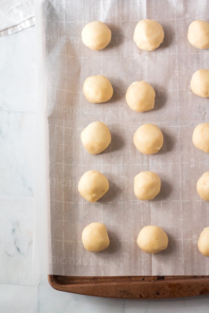 Forming the dough balls.