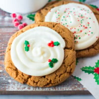 Gingerbread Cookies Feature