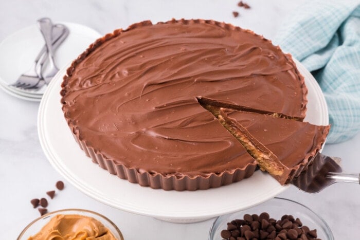 Removing a slice from the Reese's Peanut Butter Cup Pie.
