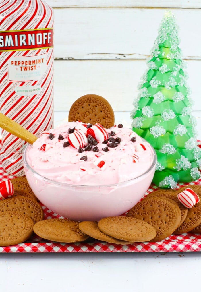 Boozy Peppermint Dip served with cookies.