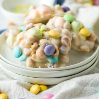 Easter Crockpot Candy Feature