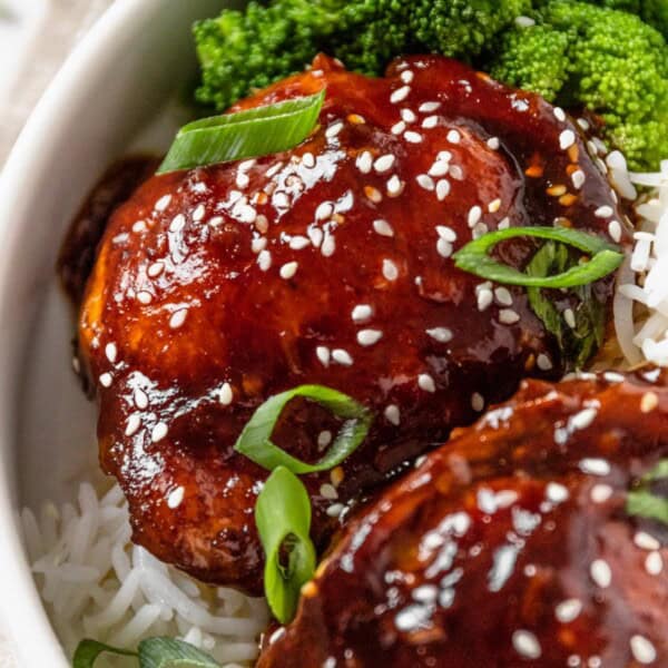 Honey Garlic Chicken Thighs Feature