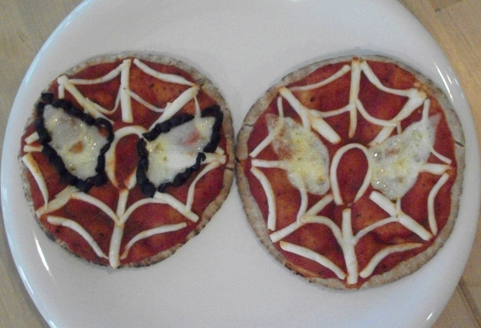 Mini Spider-Man Pita Pizza