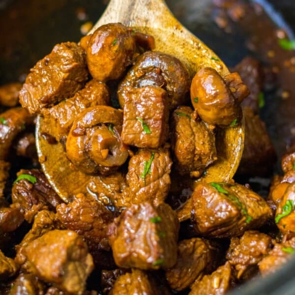 Crockpot Steak Bites with Mushrooms feature