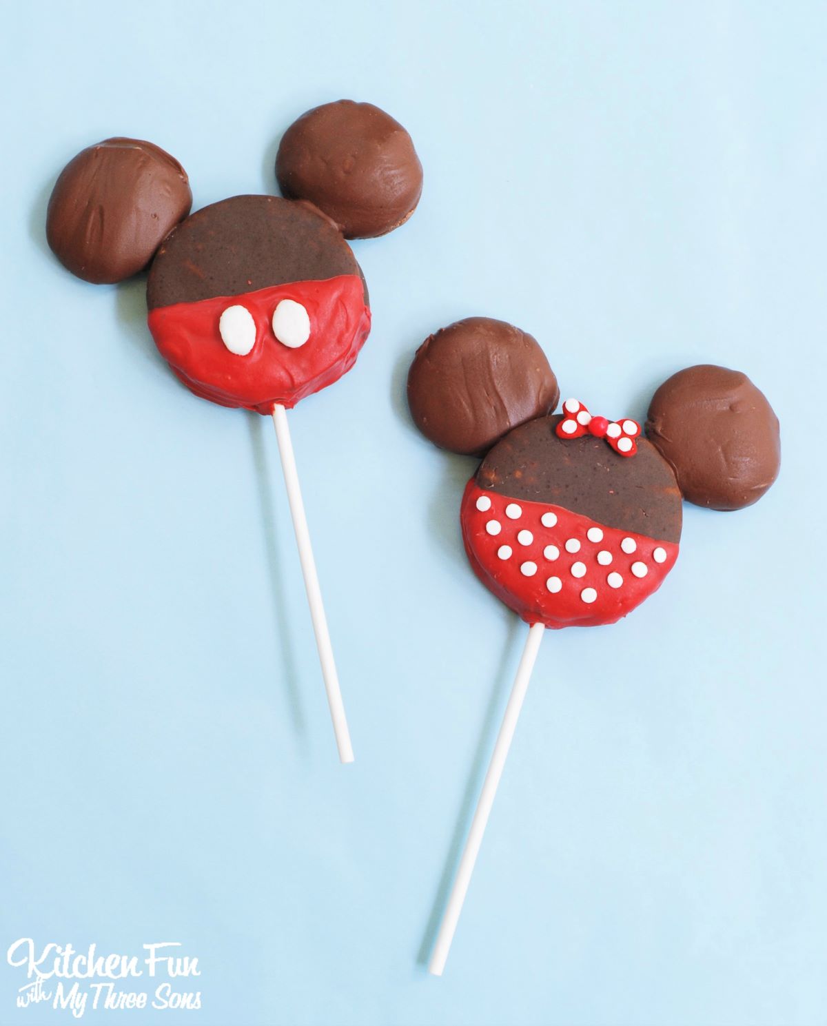 Easy Minnie and Mickey Mouse Treats made with Moon Pies for Kids
