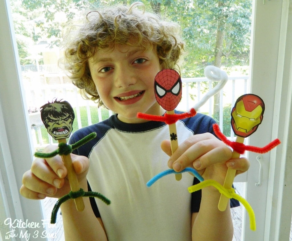 fun Marvel Heroes using Popsicle sticks, the hero head cut outs, & pipe cleaners