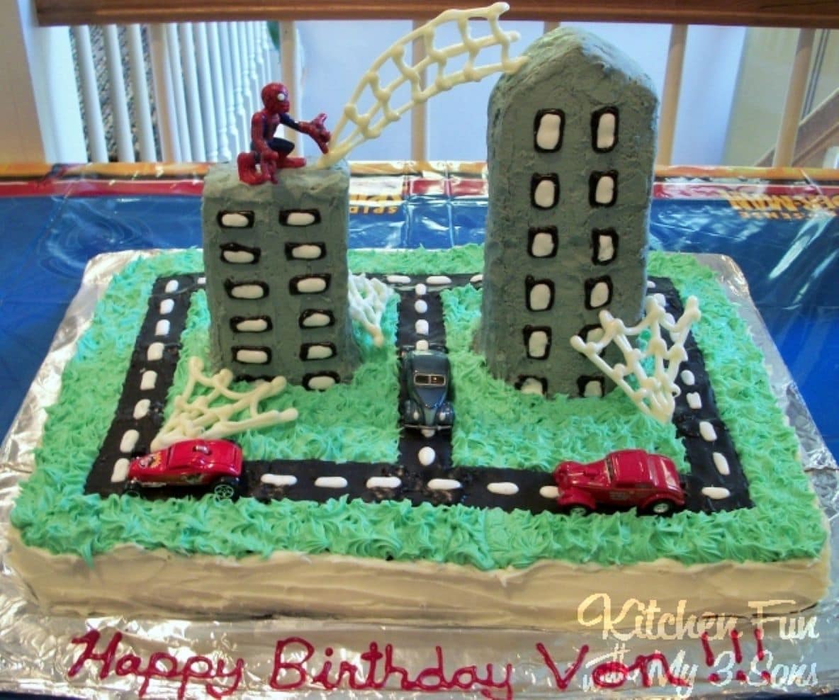 Spiderman Birthday Cake - Spiderman Party Ideas