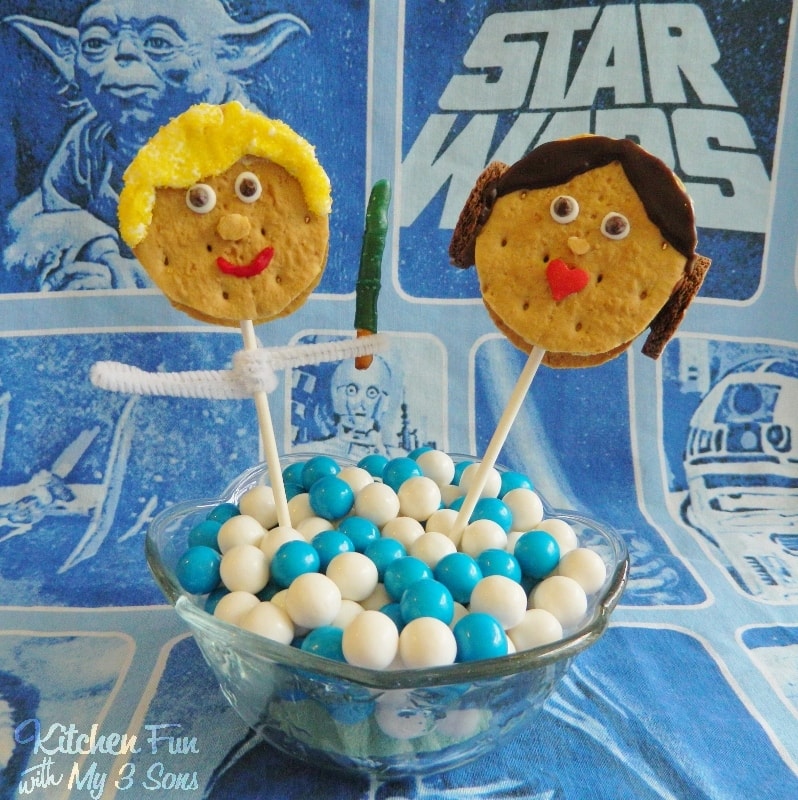 Luke Skywalker and Princess Leia S'mores Pops
