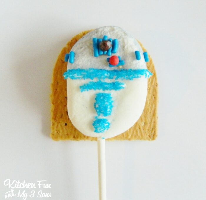 C3P0 and R2D2 S'mores Pops