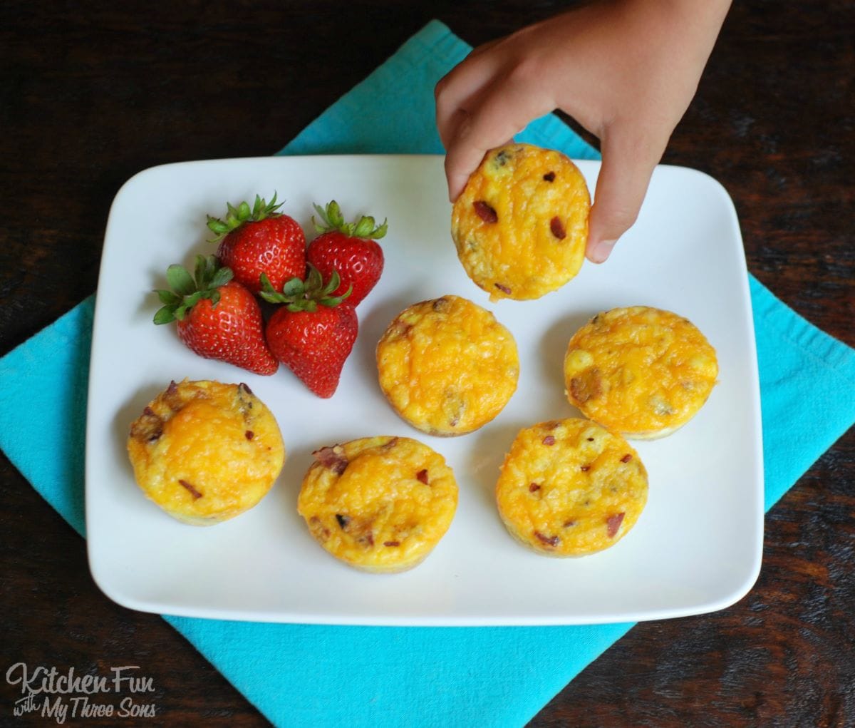 Easy Bacon, Toast, Egg & Cheese Muffins