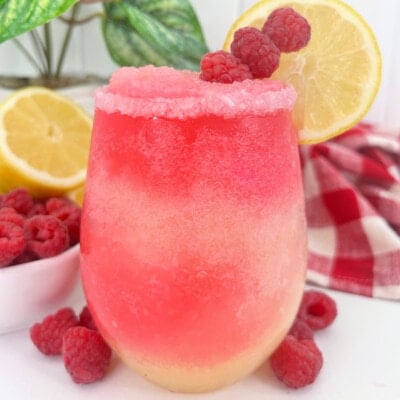 Raspberry Lemonade Cocktail feature