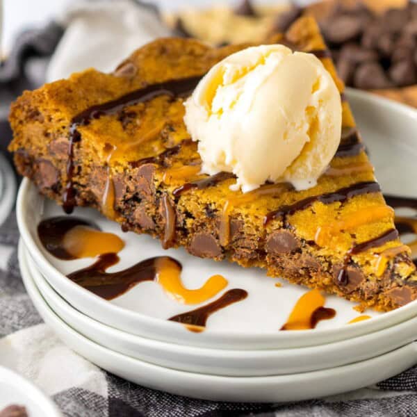 Slow Cooker Chocolate Chip Cookie feature