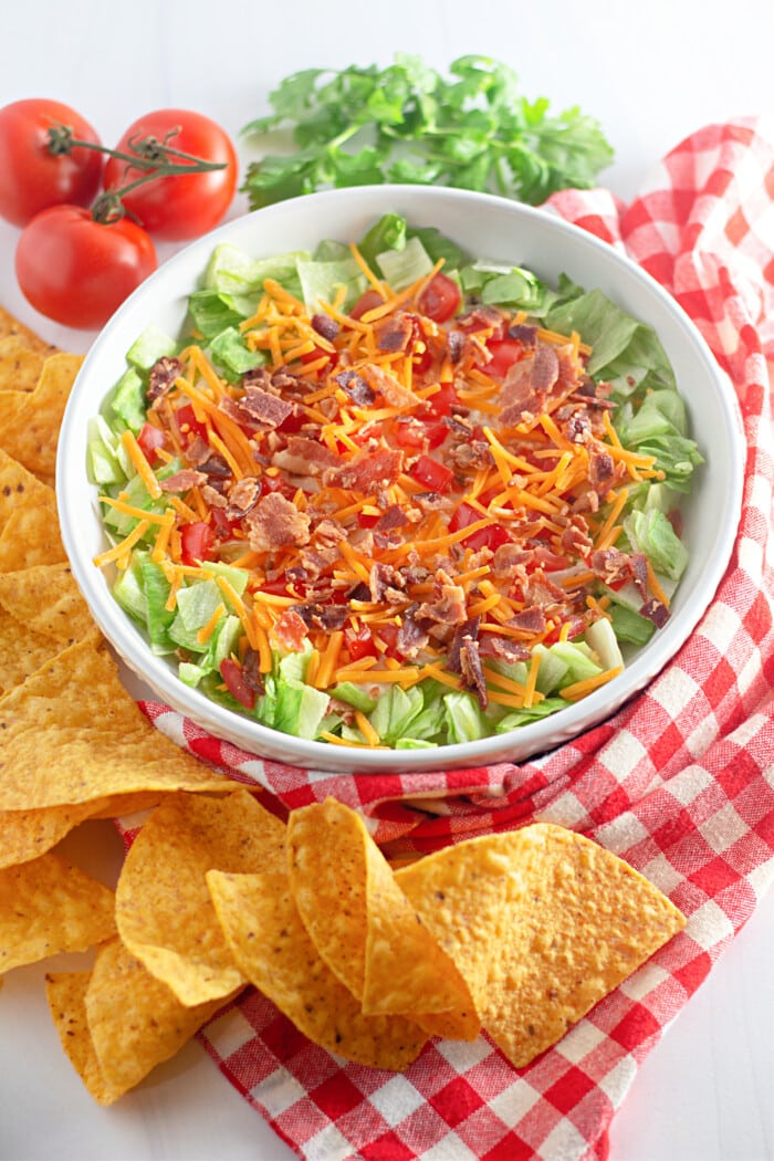 blt dip with tortilla chips