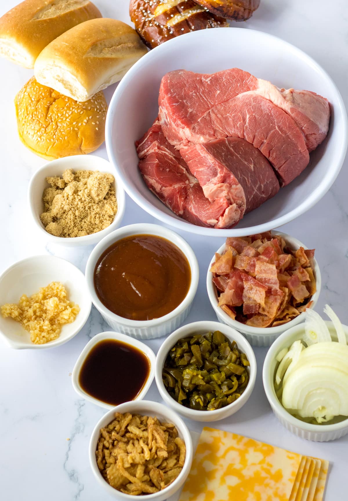 ingredients to make slow cooker bbq beef sandwiches