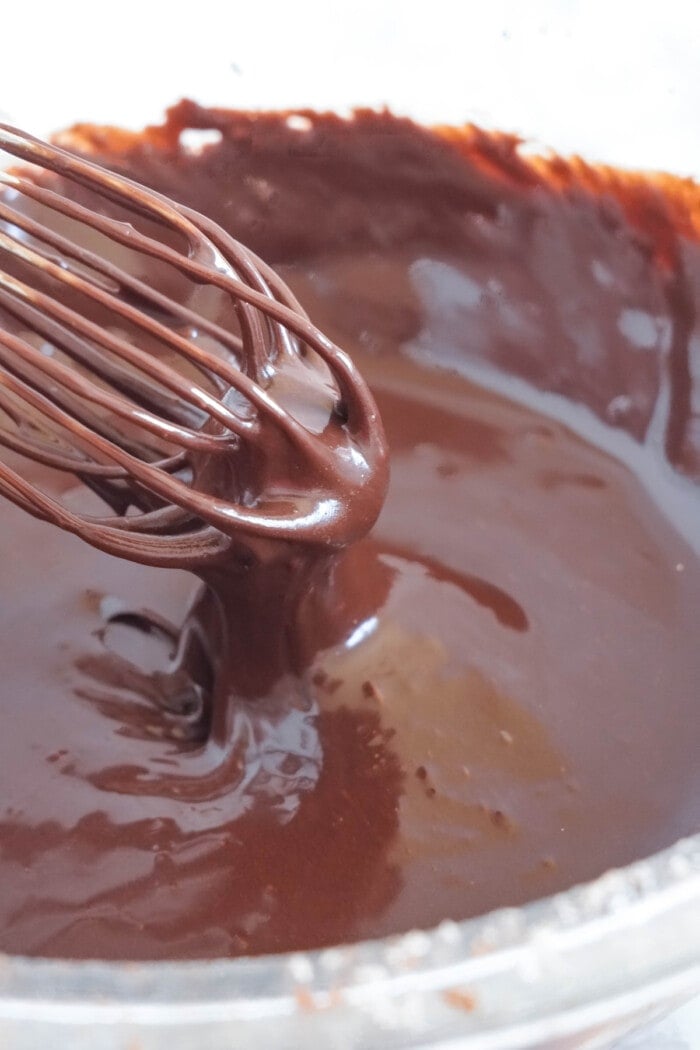 chocolate glaze for oreo stuffed chocolate cookies